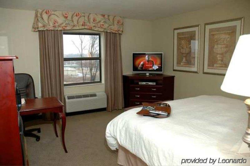 Hampton Inn & Suites-Florence Downtown Δωμάτιο φωτογραφία